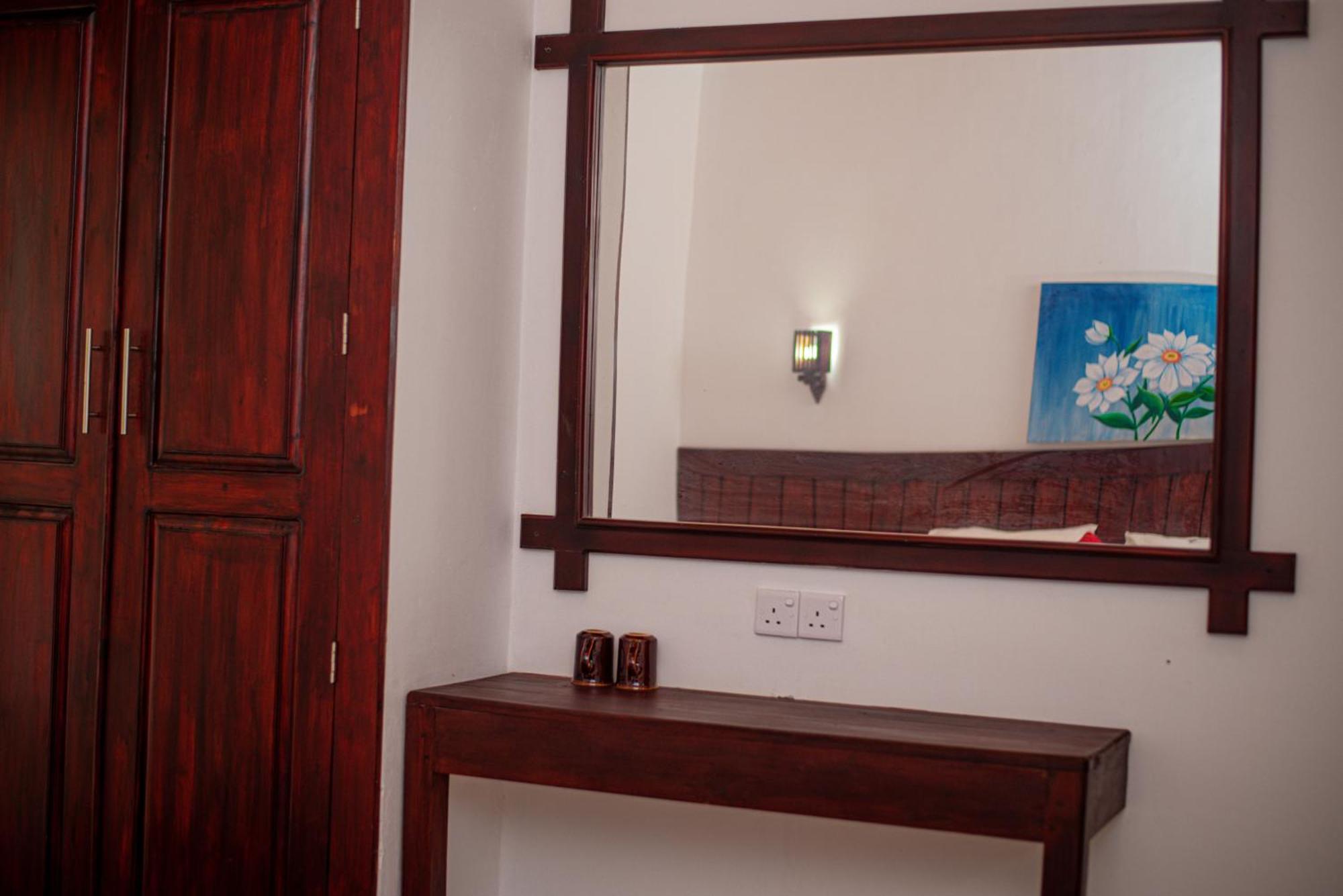 Sundowners Guesthouse Hikkaduwa Pokoj fotografie