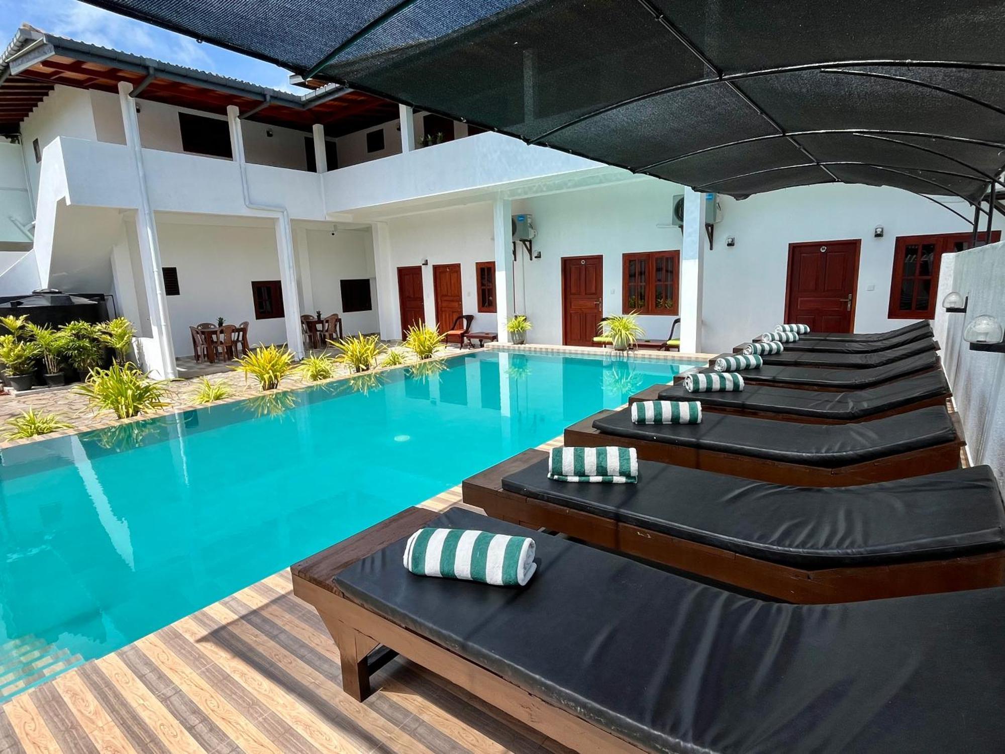 Sundowners Guesthouse Hikkaduwa Exteriér fotografie